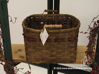 Carol Labounty made this basket
