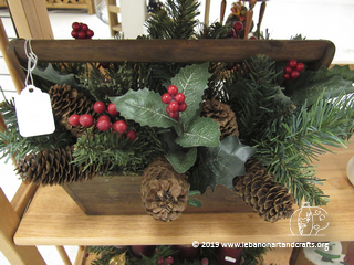 Jane Oakes made this Christmas arrangement
