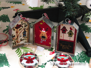 Erika Konkel made these Christmas ornaments
