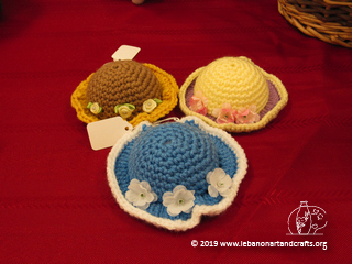 Kay Mariotti crocheted these pin cushions
