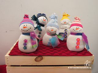 Stuffed snowmen decorations