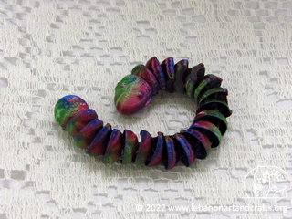 Laurel Pollard made this wiggly worm magnet