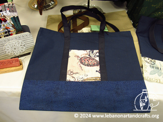 Tote bag